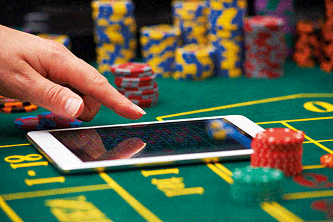 Gambling At The Online Casinos Gambling