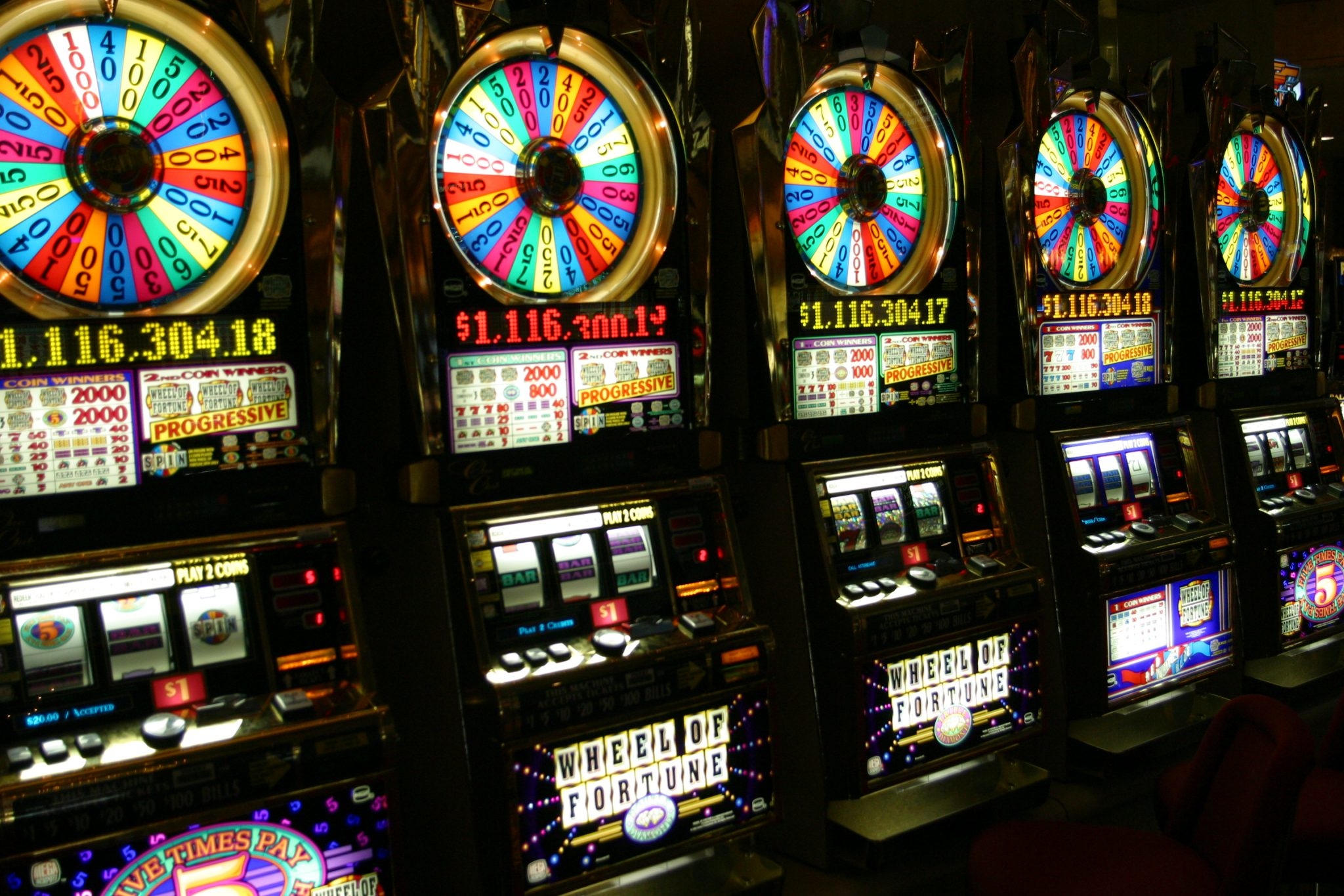 Play Slots Online Gambling